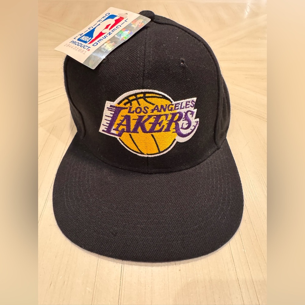 Vintage 90s Logo 7 Los Angeles Lakers Snapback Hat Black NBA NWT